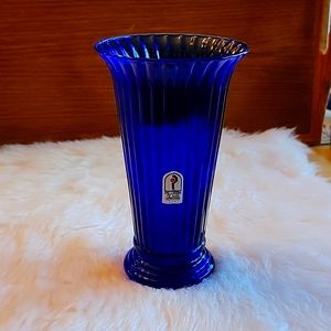 Vintage Pilgram Glass colbalt blue vase